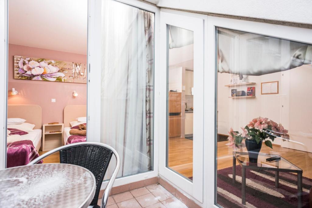 Appartements Ferchergasse - 18