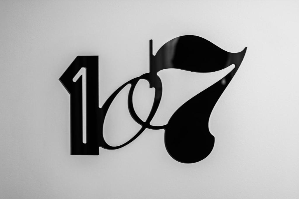 a letter h in the form of a musical instrumentcussioncussionhedonhedonhedonhedon at RM The Experience - Small Portuguese Hotels in Setúbal