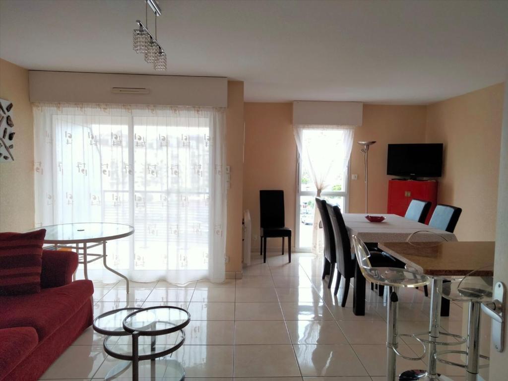 Duplex de Charme - Proche Plage, Port & Rues Piétonnes avec Parking Privé - FR-1-331-6
