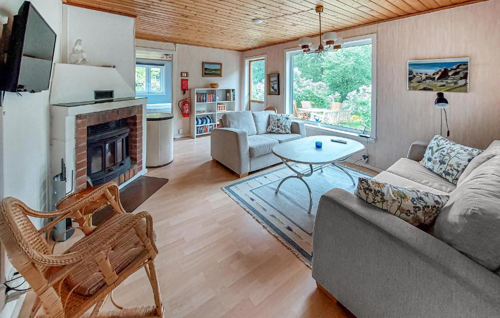 Beautiful Home In Båstad With Sauna