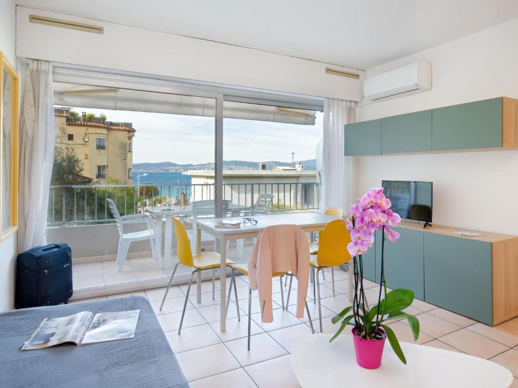 Studio 2 pers climatisé, proche plage et commerces, WiFi