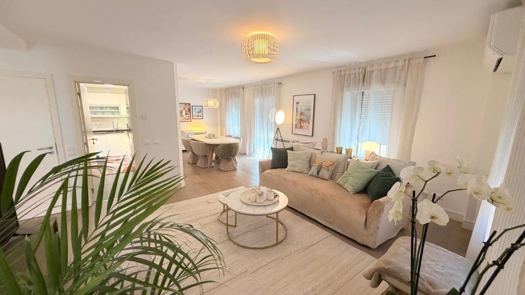 Townhouse in the Heart of Cascais Historic Center, 5 minutes walk from the beach
