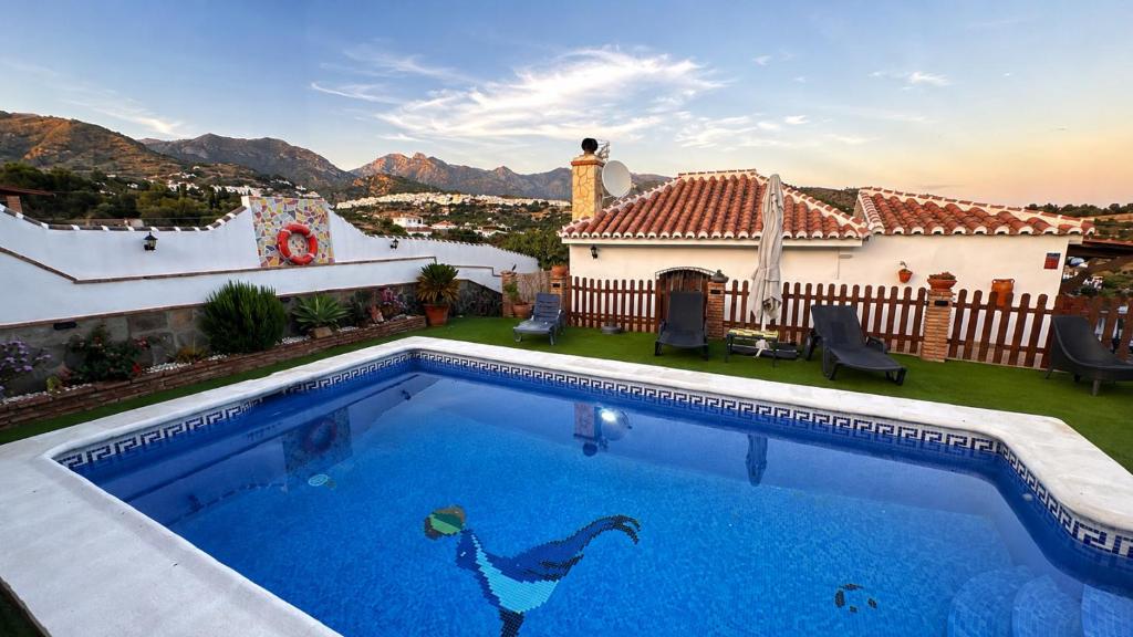 Villa Paloma , Private Villa with Pool near Frigiliana and Nerja