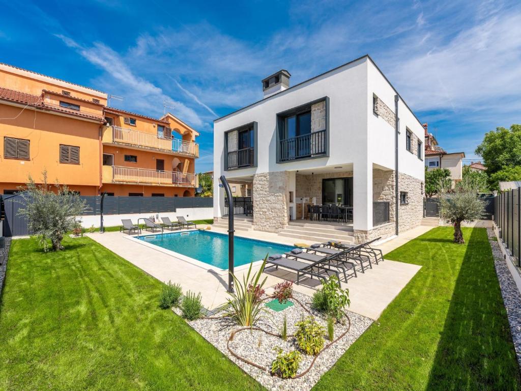 Detached Holiday Villa for 6