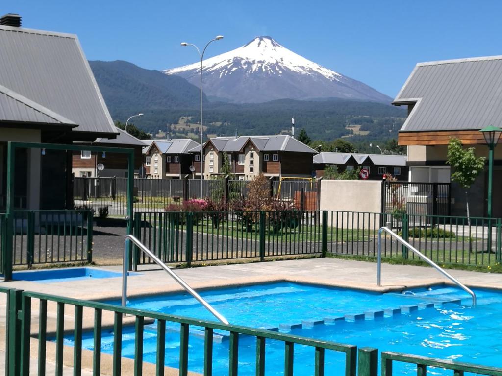 Piscina en o cerca de Casa en Condominio Pucón