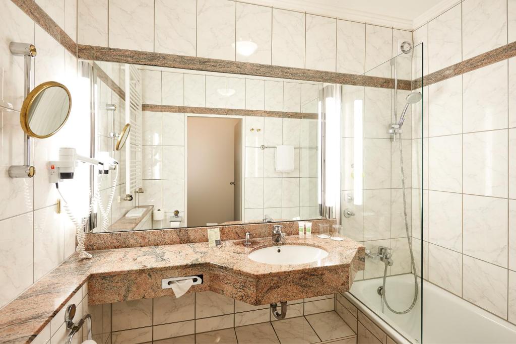 Hotel Zugbrücke Grenzau GmbH - Habitación Individual