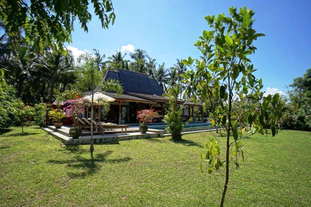 Villa Taman Kanti - Villa