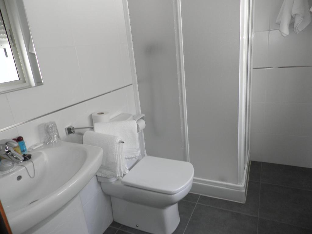 Pension Restaurante La Bombilla - Habitación Doble O Gemela Con Ducha