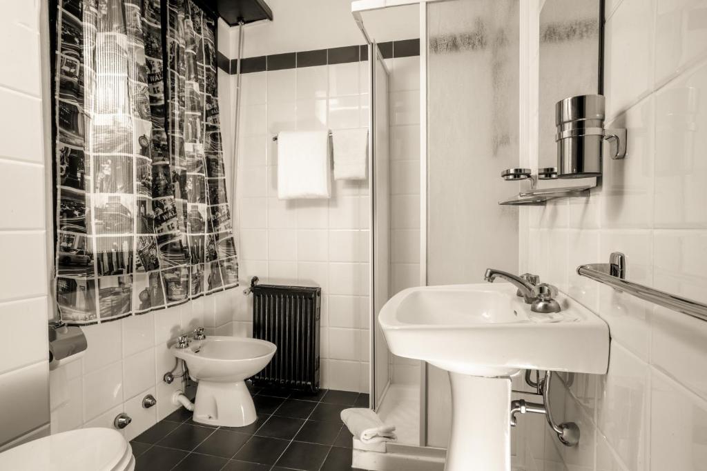 Radio Hotel - Resim 40