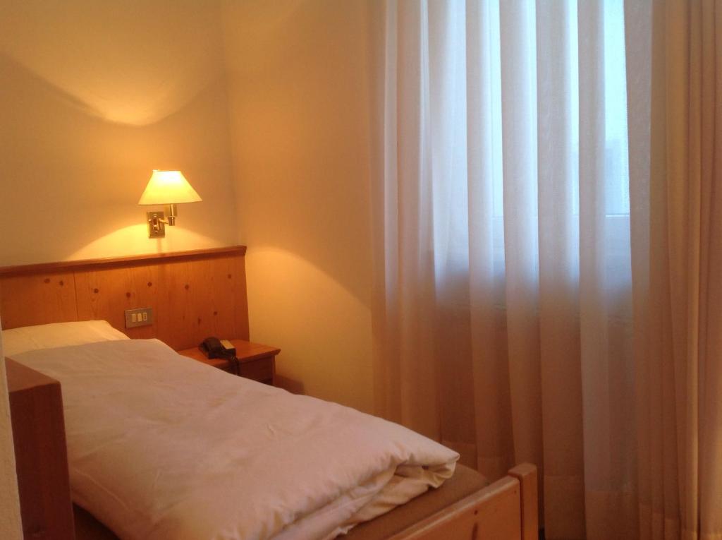 Zdjęcie z galerii obiektu Hotel Villa Rosa w mieście Campitello di Fassa