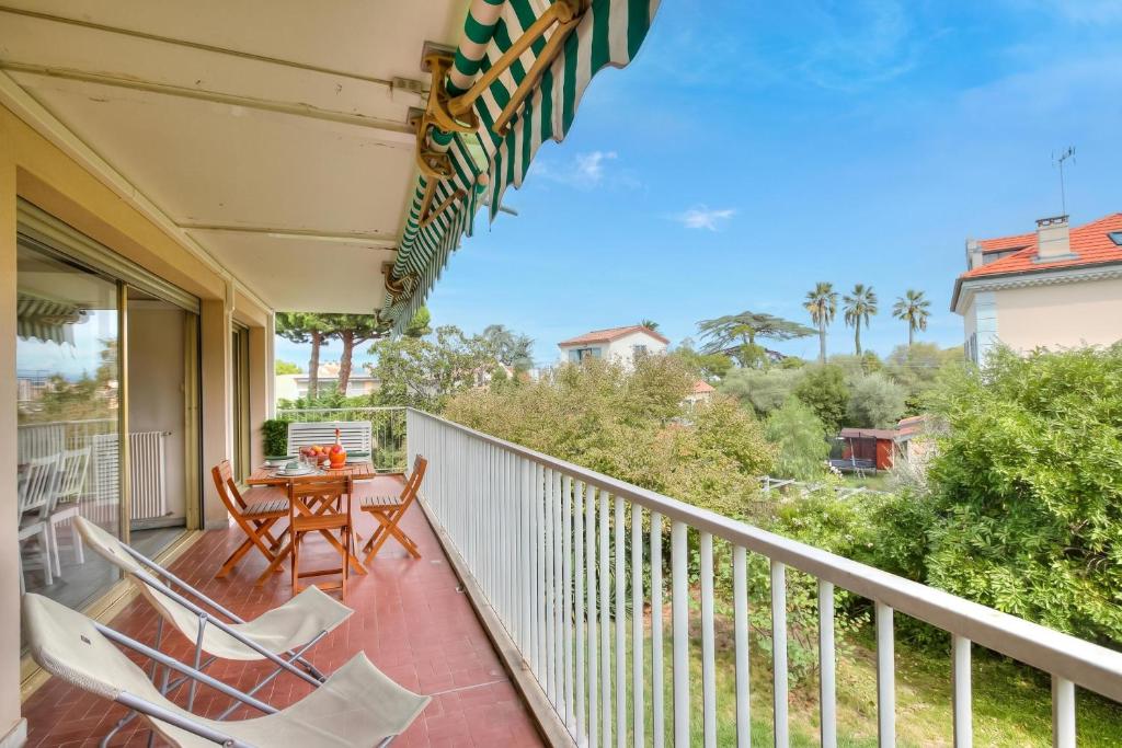 L'Ermitage - Apartment with Terrace - Happy Rentals