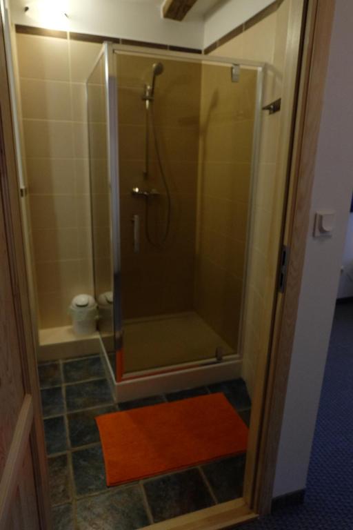 Academus Pub & Guest House - 3