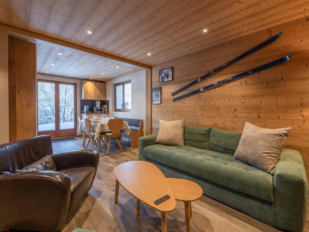 Appartement rénové 3 pièces proche Pleney avec parking, wifi et animaux admis