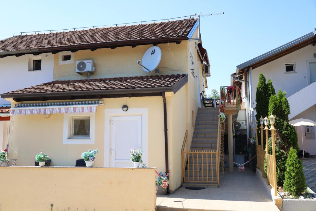 AMORE house with apartment
