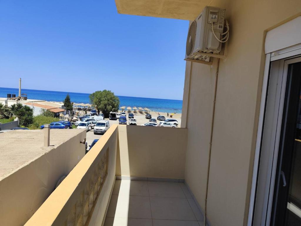 Beachfront Kala's Suites Apartments