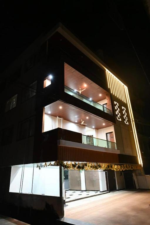 a building at night with lights on it at SRIPADAVALLABHANIVAS2 pithapuram in Pithāpuram