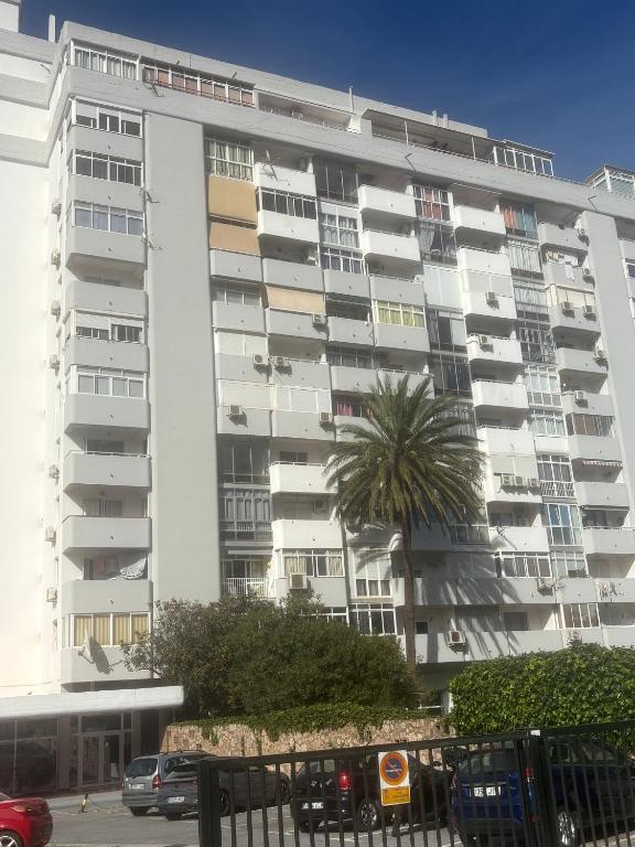 Fabulous sunny second floor apartment - Edificio Europark - overlooking gardens and pools.