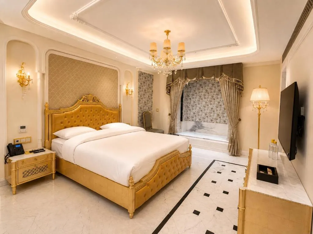 Royal luxury Suite with infinity tub: Complimentary two way airport transfers