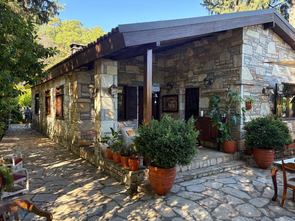 Kamarca House Hotel