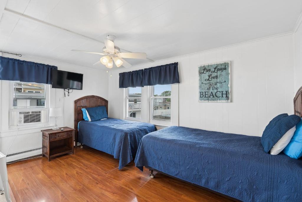 Atlantis Motel photo