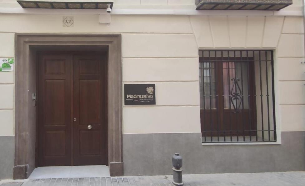 APARTAMENTOS MADRESELVA