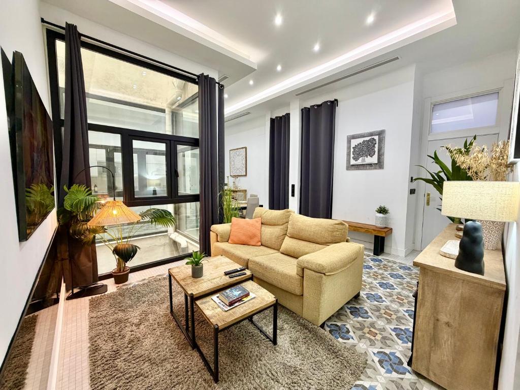 PC- Luxury Apartment Larios Street by TuriVida A-C