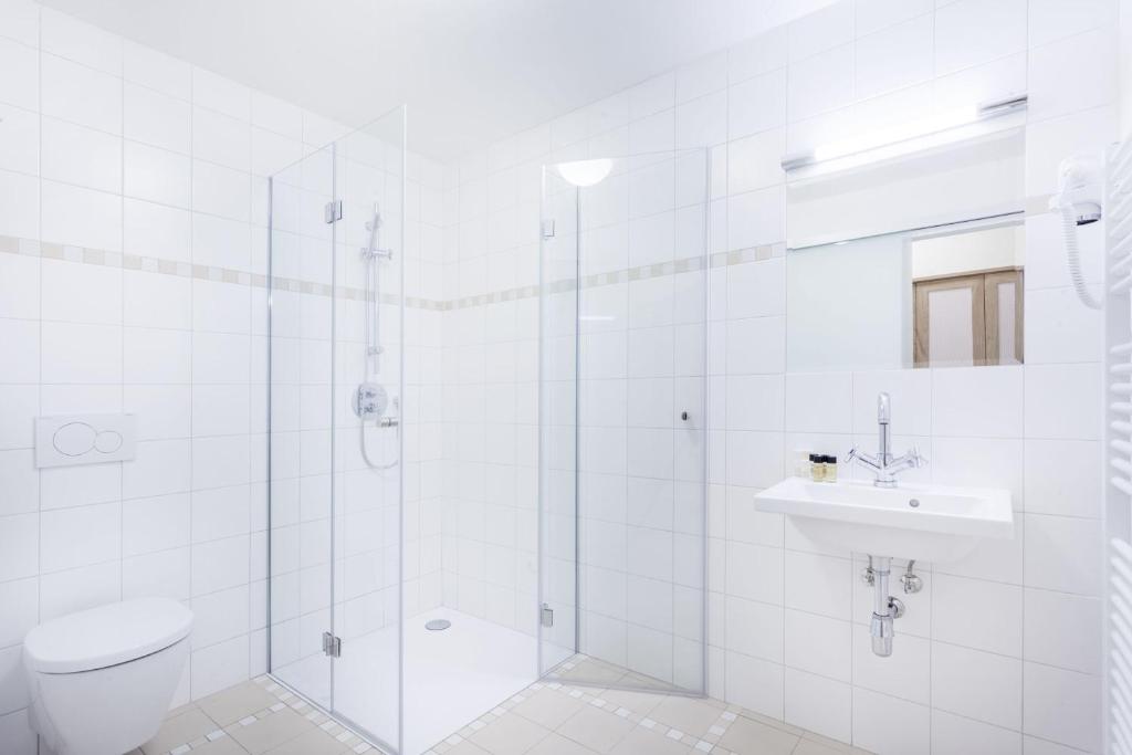 Hotel At the White Lily - 2