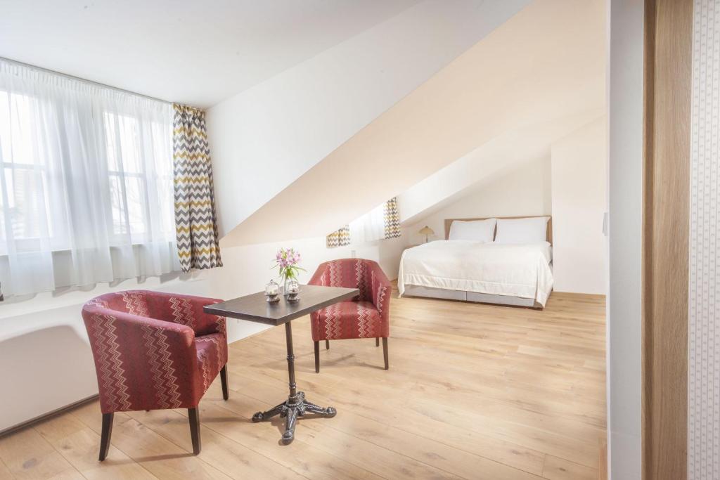 Hotel At the White Lily - 6