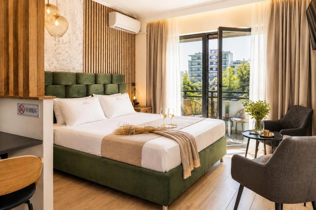 PLAZA ELEGANT SUITE by Evagelias Homes Volos