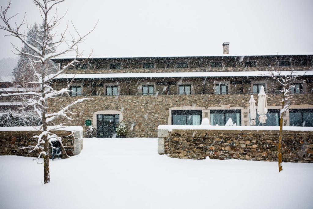 Hotel Bernat de So v zimě
