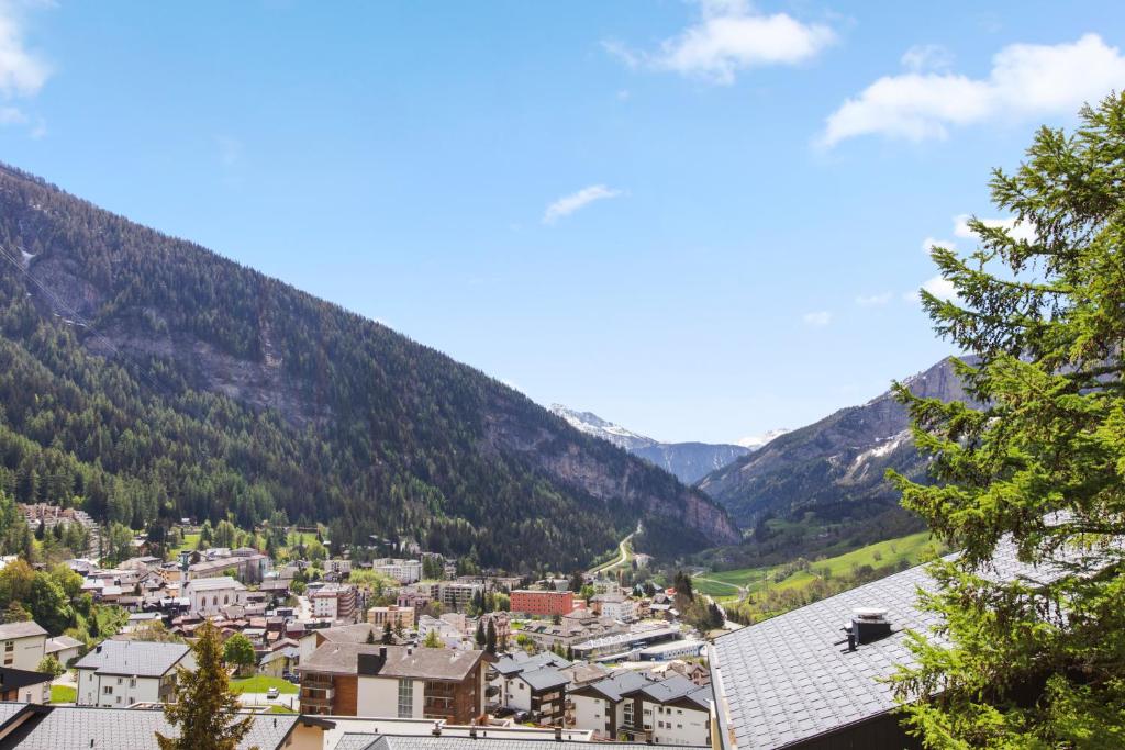 Appartement lumineux avec superbe terrasse et vue