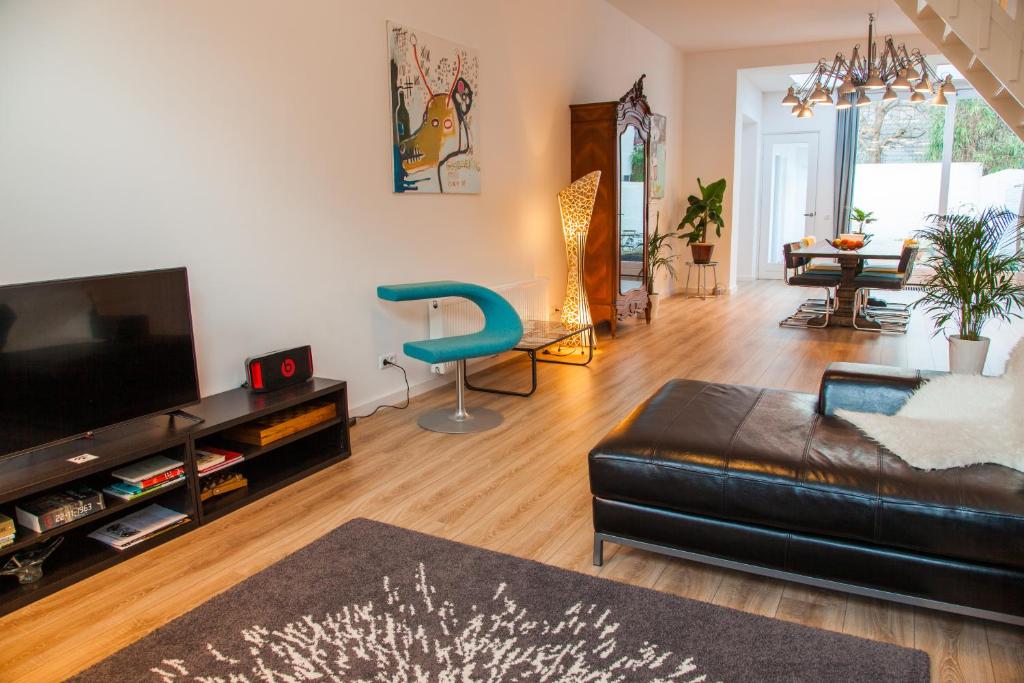 Olifant, Groningen (updated prices 2024)