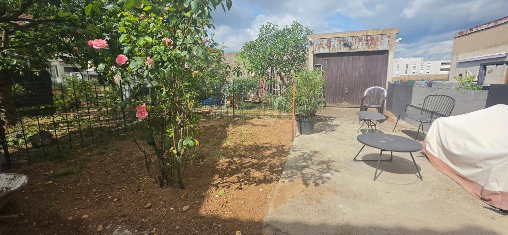 Logement calme avec jardin proche centre et gare – photo 27