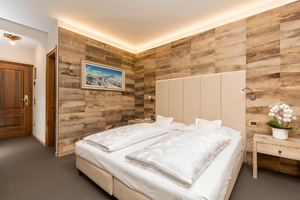 Sporthotel Arabba - Habitación Estándar Doble O Twin Con Balcón
