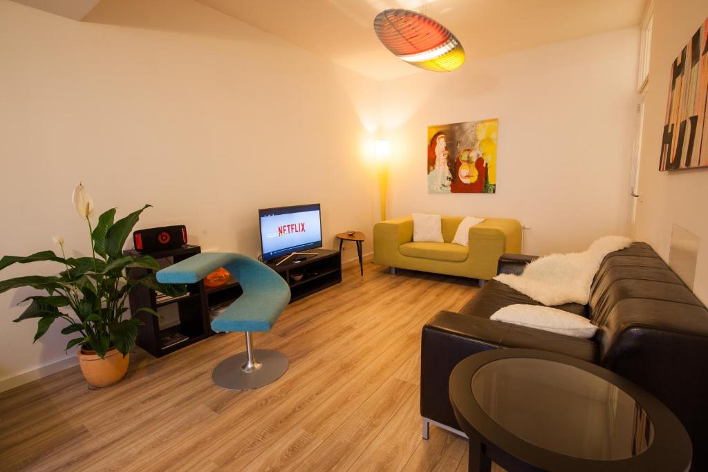 Puur Geluk - Two-Bedroom Apartment