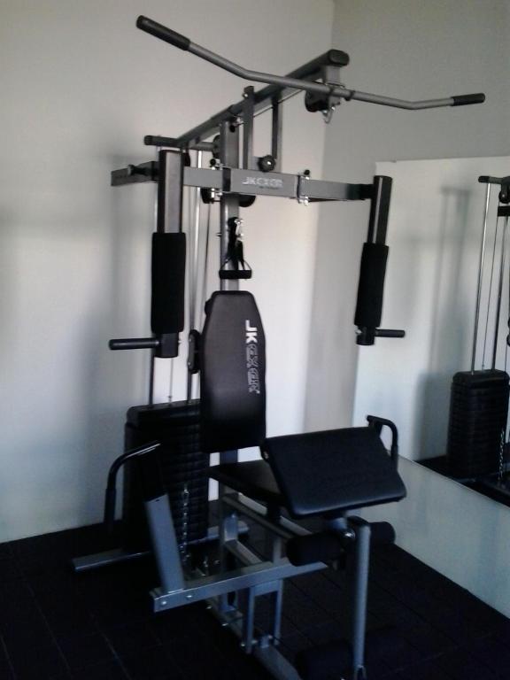 Fitness centrum a/nebo fitness zařízení v ubytování Hotel Pinares Plaza