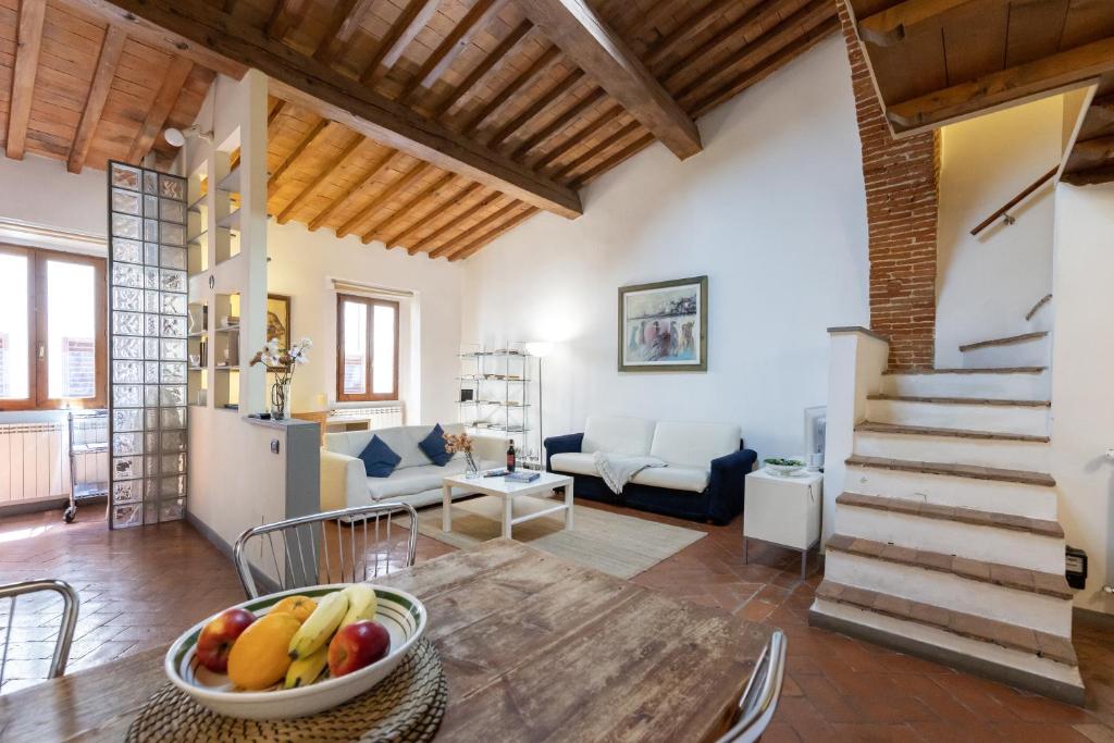 Signoria Lofted Apartment