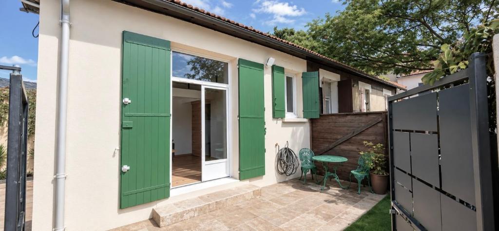 Maison a 5 minutes a pied du centre d Avignon