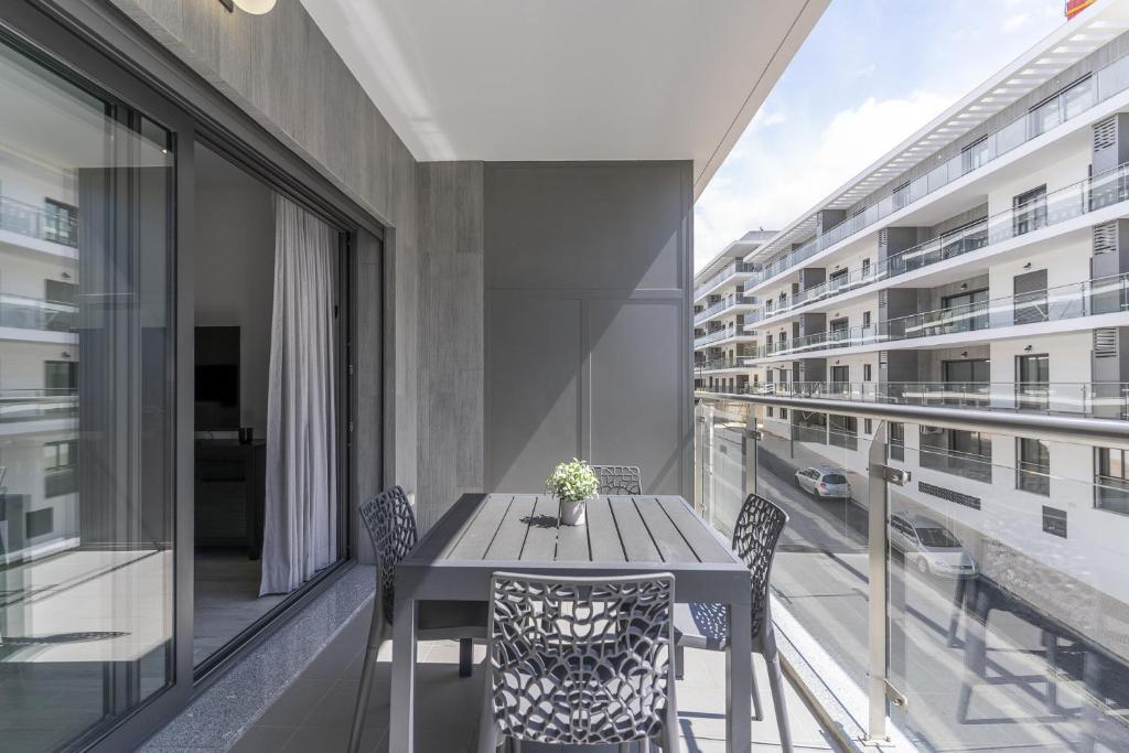 #371 Sunny Quarteira Apartment Near the Beach