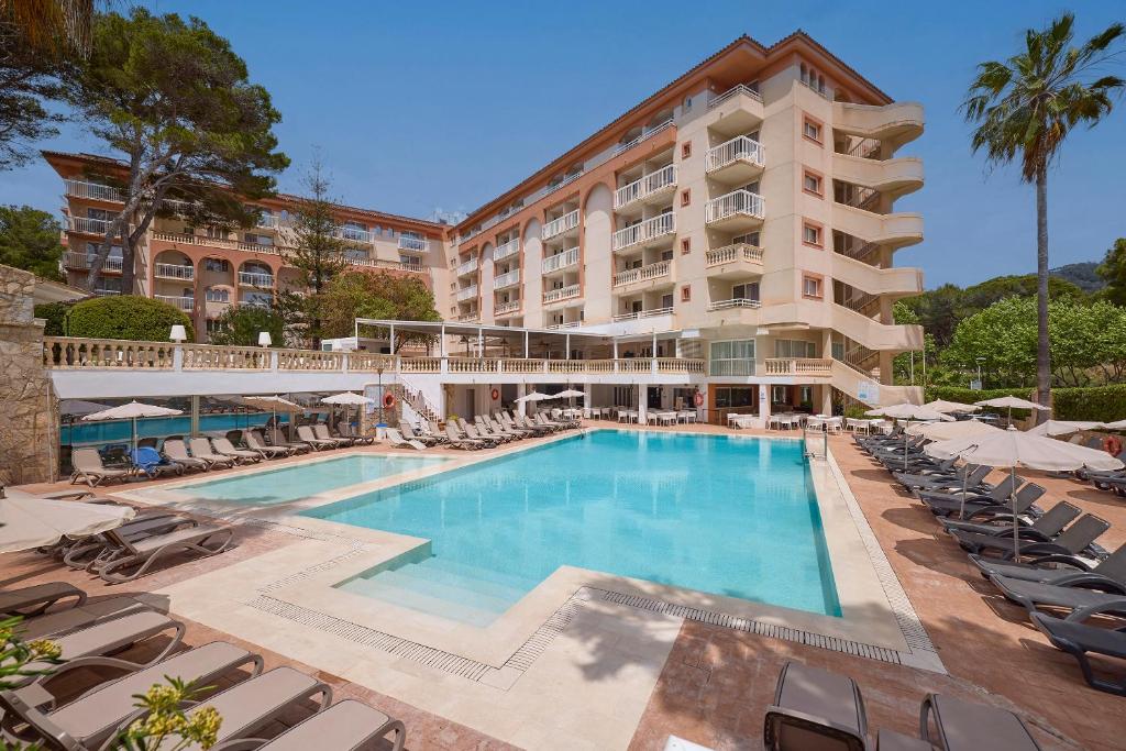Baseinas apgyvendinimo įstaigoje Canyamel Classic & Spa, solo Adultos arba netoliese