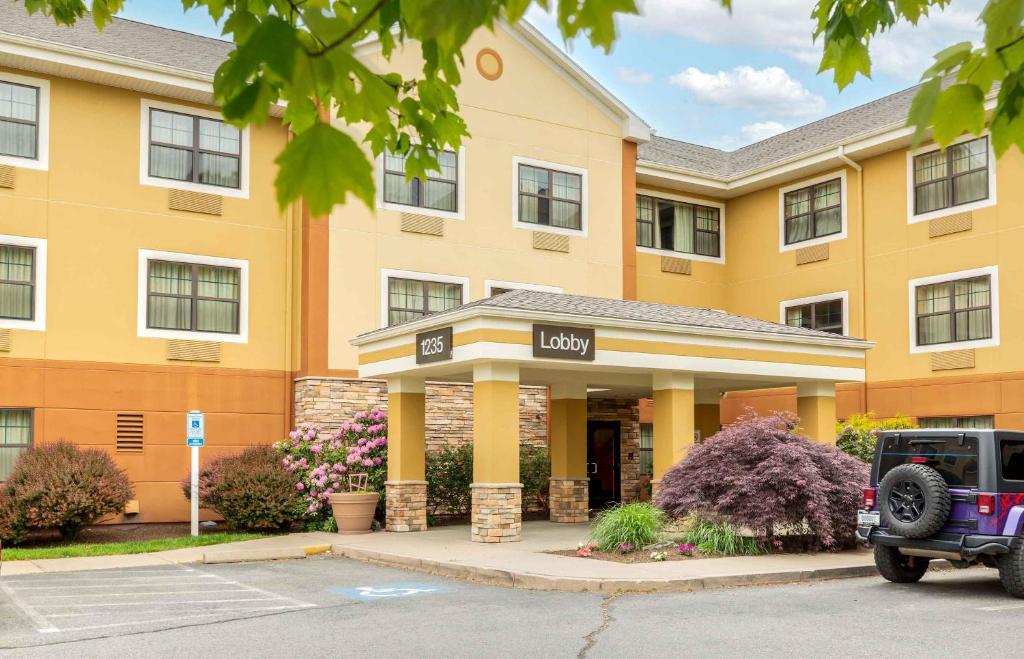 Extended Stay America - Providence - West Warwick photo