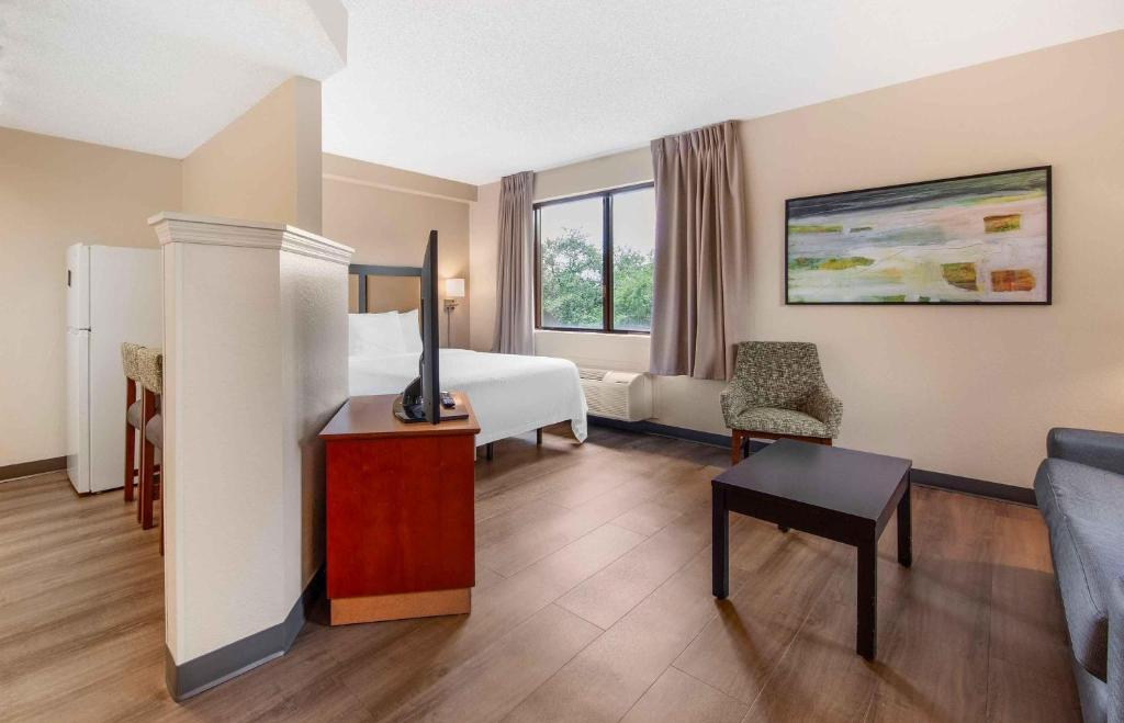 Extended Stay America Suites - Fort Lauderdale - Cypress Creek - NW 6th Way - Estudio Deluxe Con 1 Cama Grande - No Fumadores
