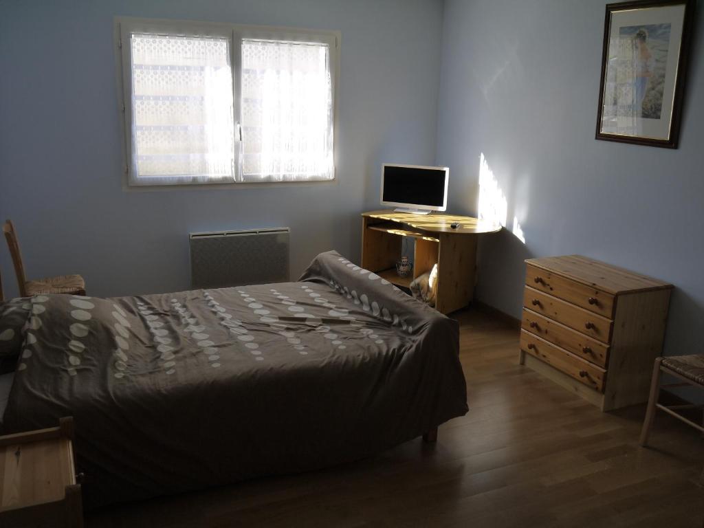Gîte Beaupel - Three-Bedroom House