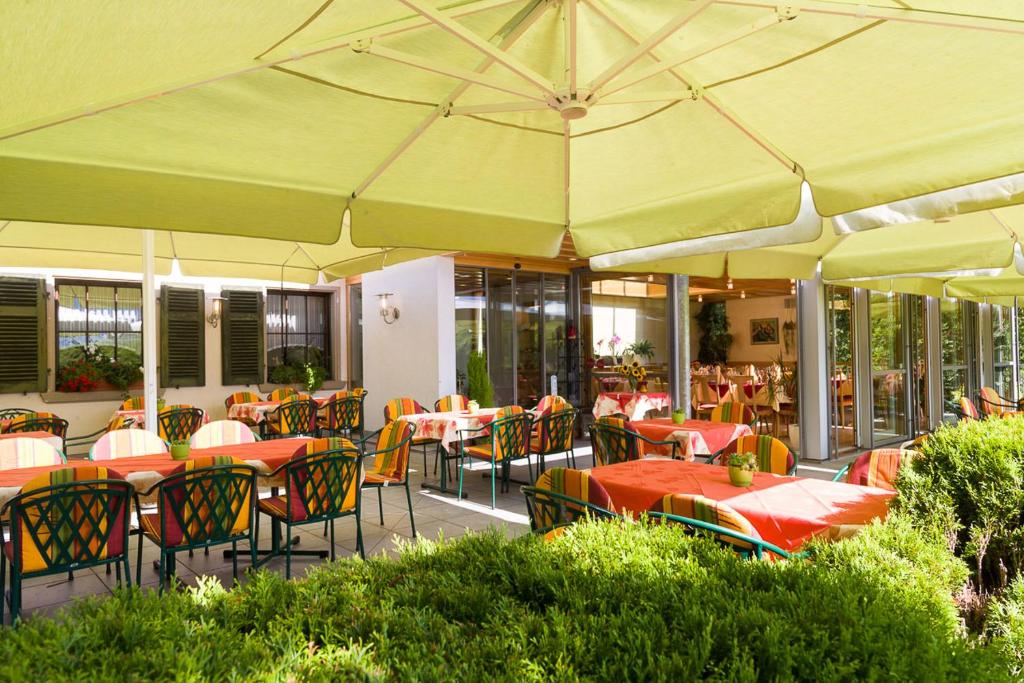 Restaurace v ubytování Landgasthof Kinzigstrand