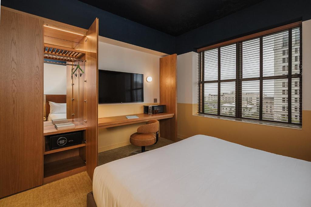 Recess Hotel & Club Savannah photo 4