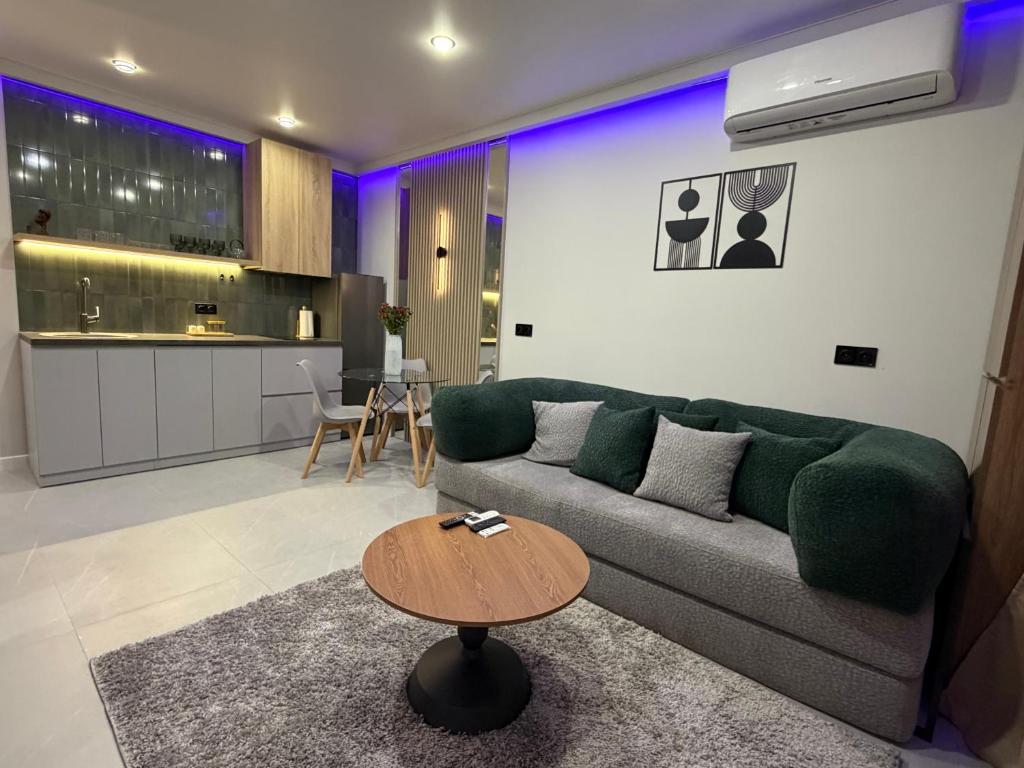 لابی و فضای عمومی Lili's House Komitas 5 Floor - تصویر ۵