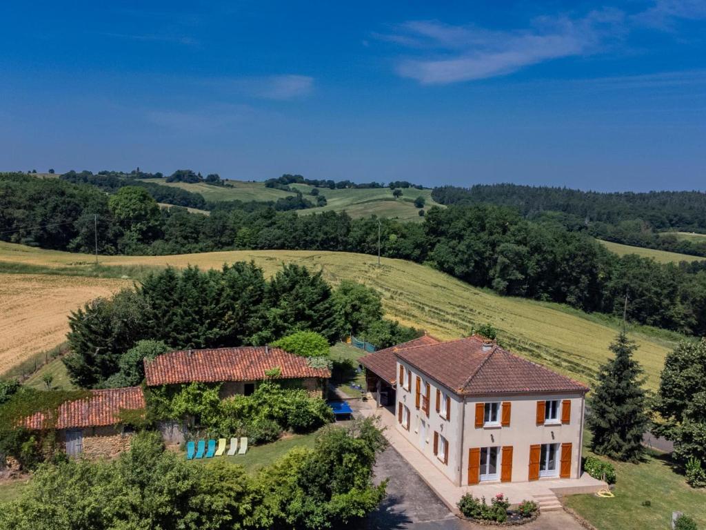 an aerial view of a house in a field at Grande Gite Bassoues in Bassoues