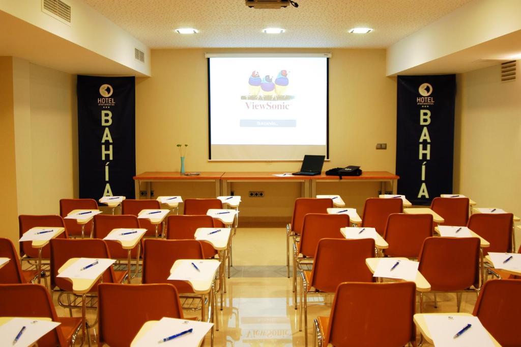 The business area and/or conference room at Aparthotel Bahía
