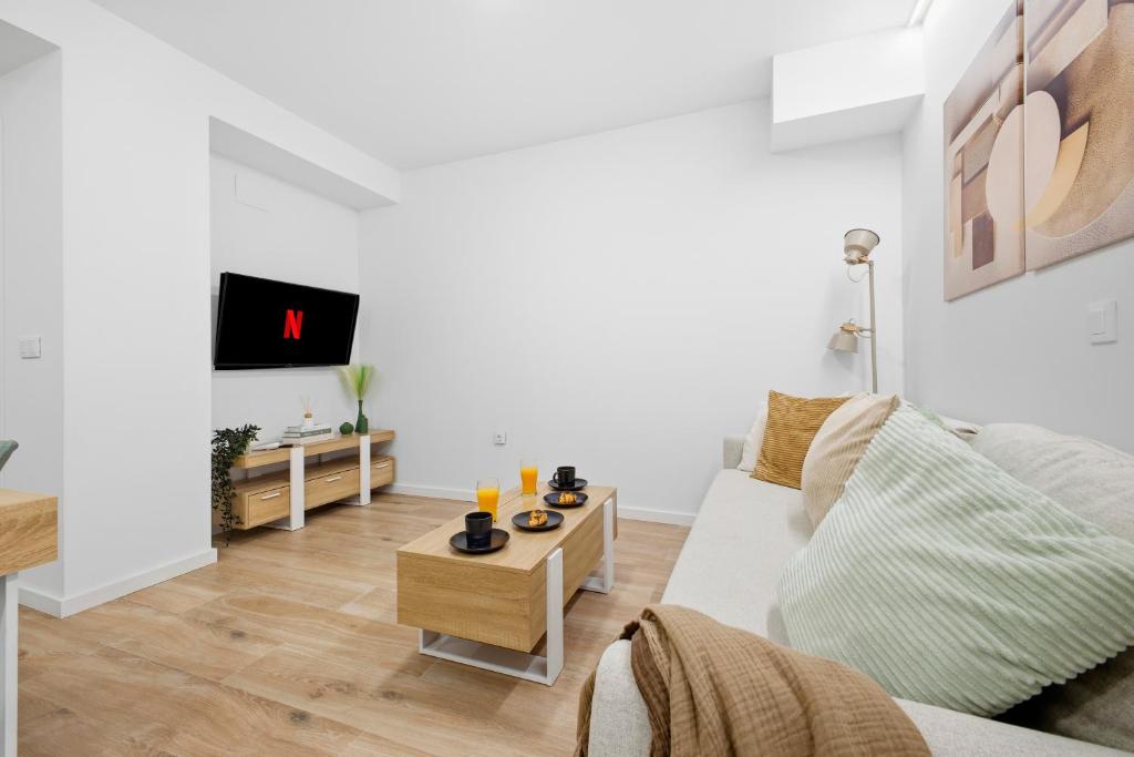 Loft Adaptado, Smart TV, Aire acondicionado, Café, 2 personas