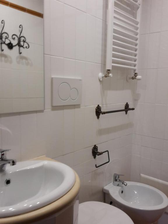 Koupelna v ubytování Hotel 4 Coronati